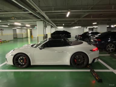 911 (992)