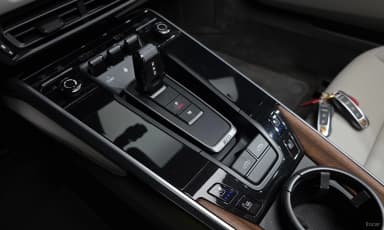 911 (992)