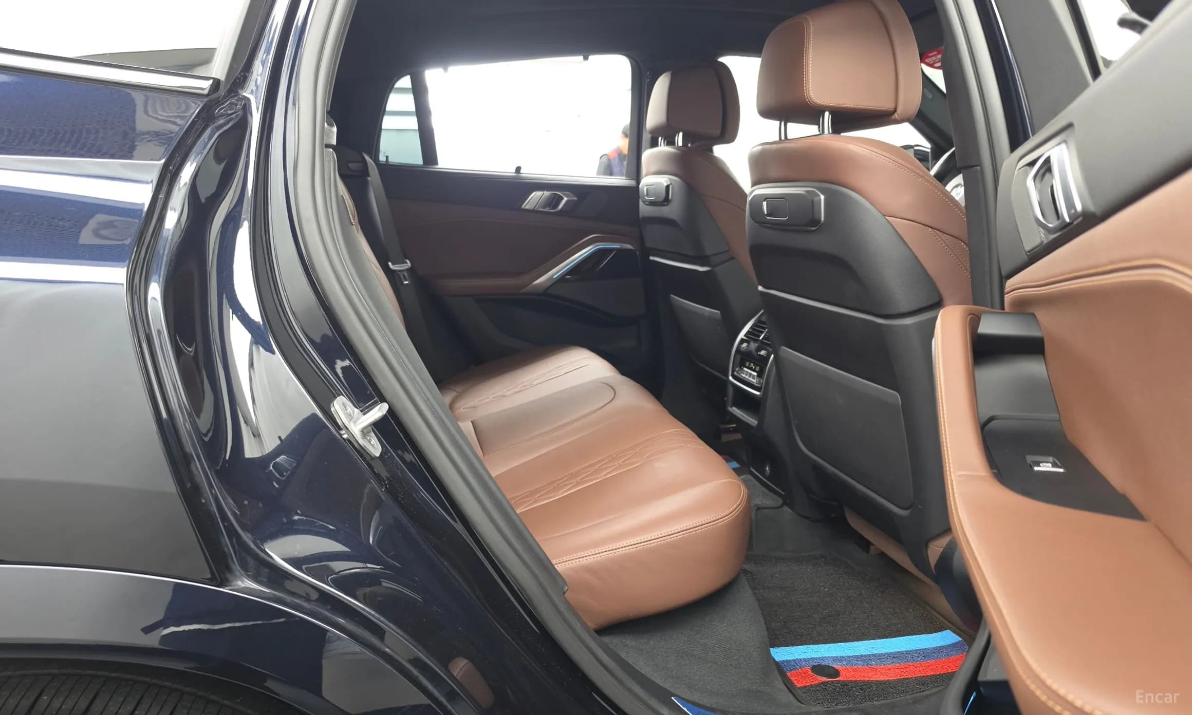X6 (G06)