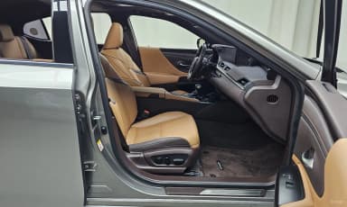 ES300h 7th Generation