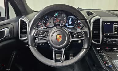 New Cayenne