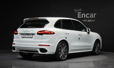 New Cayenne