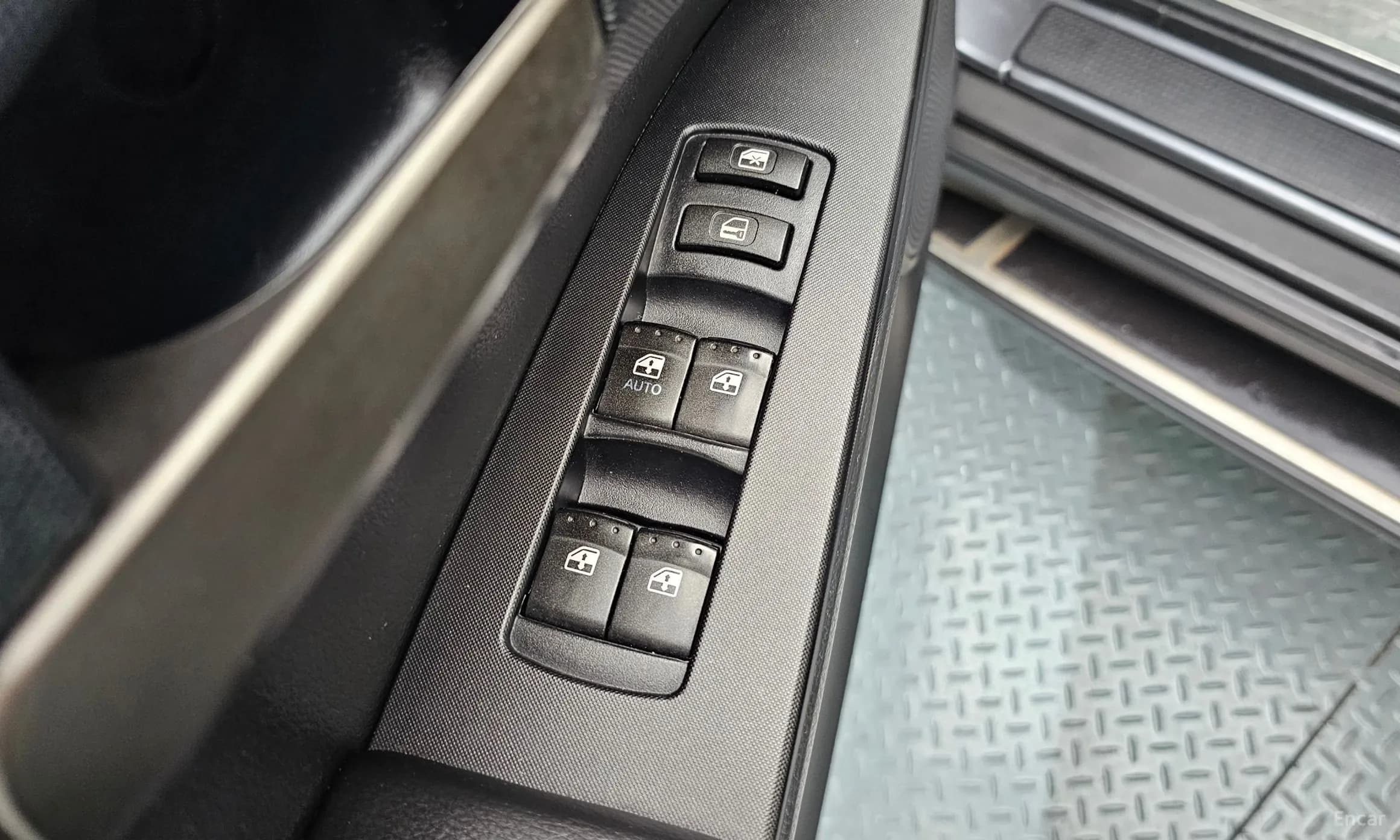 Korando Sports