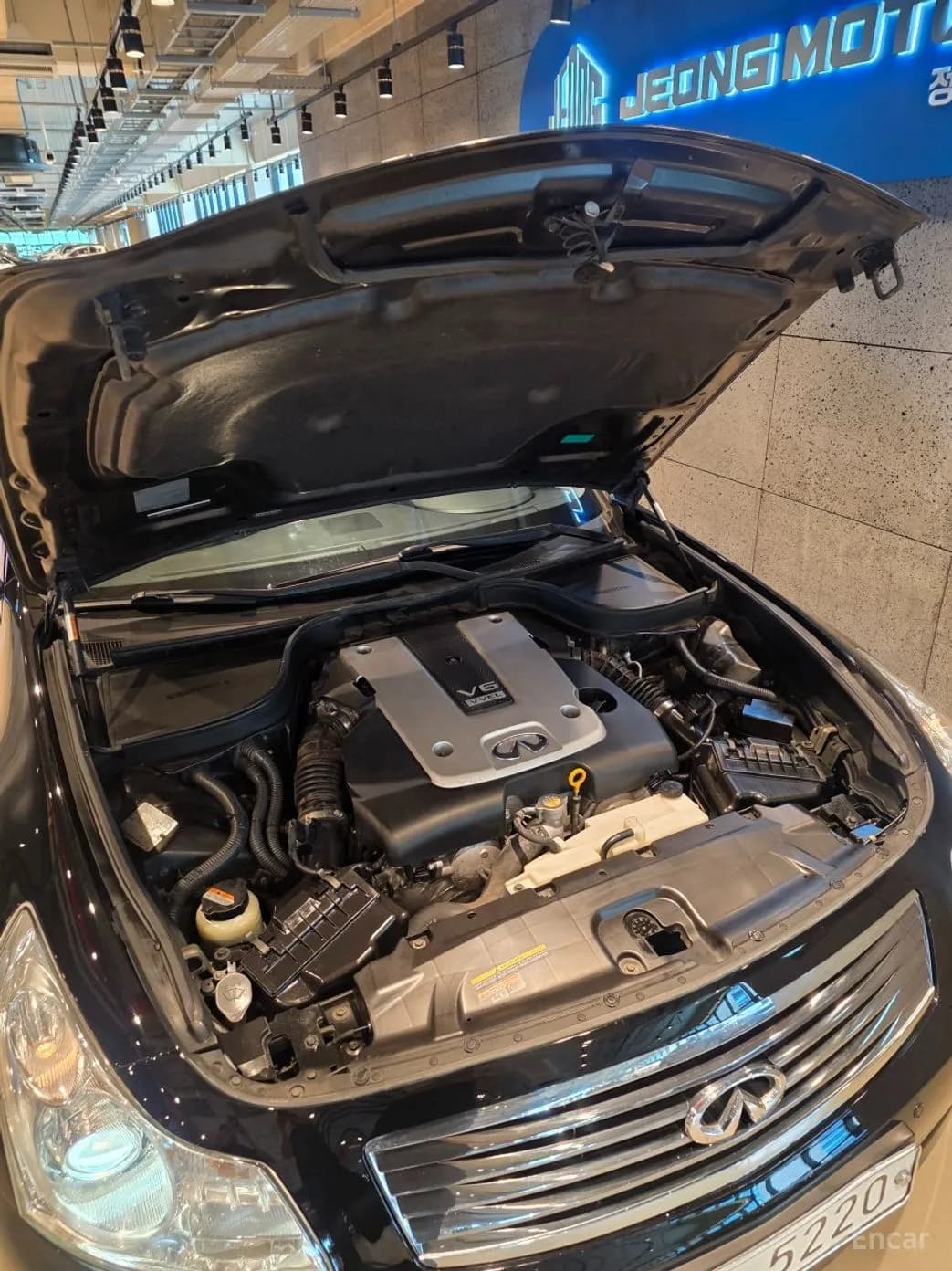 G37