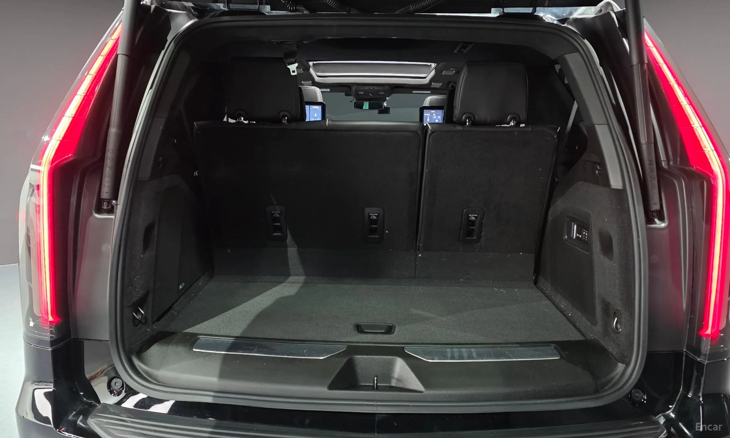 Escalade 5th Generation