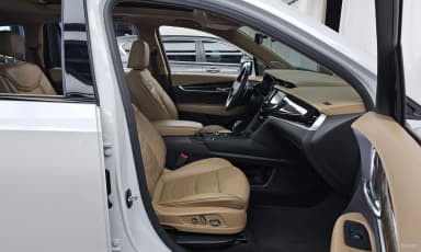 XT6