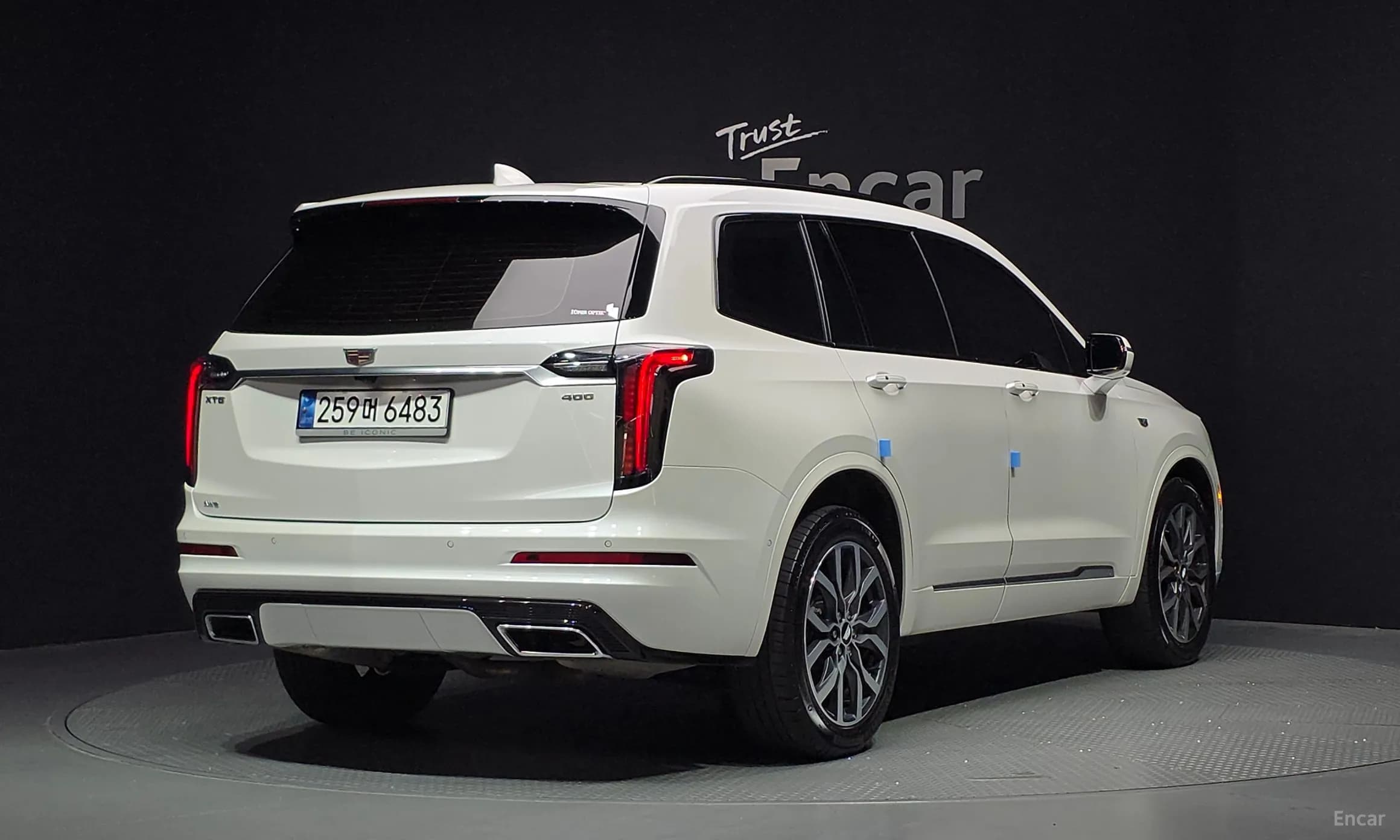 XT6