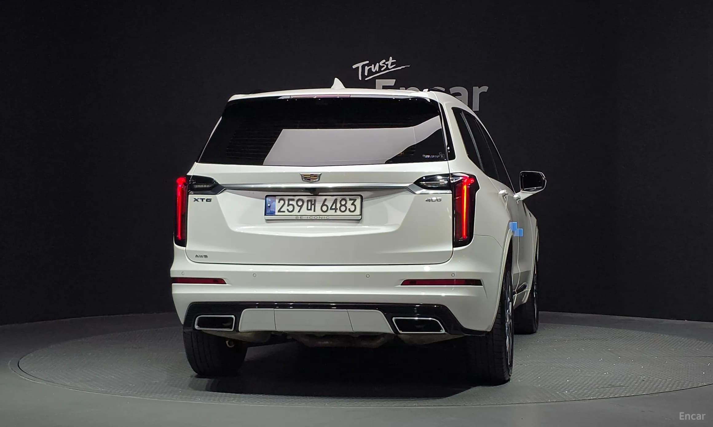 XT6