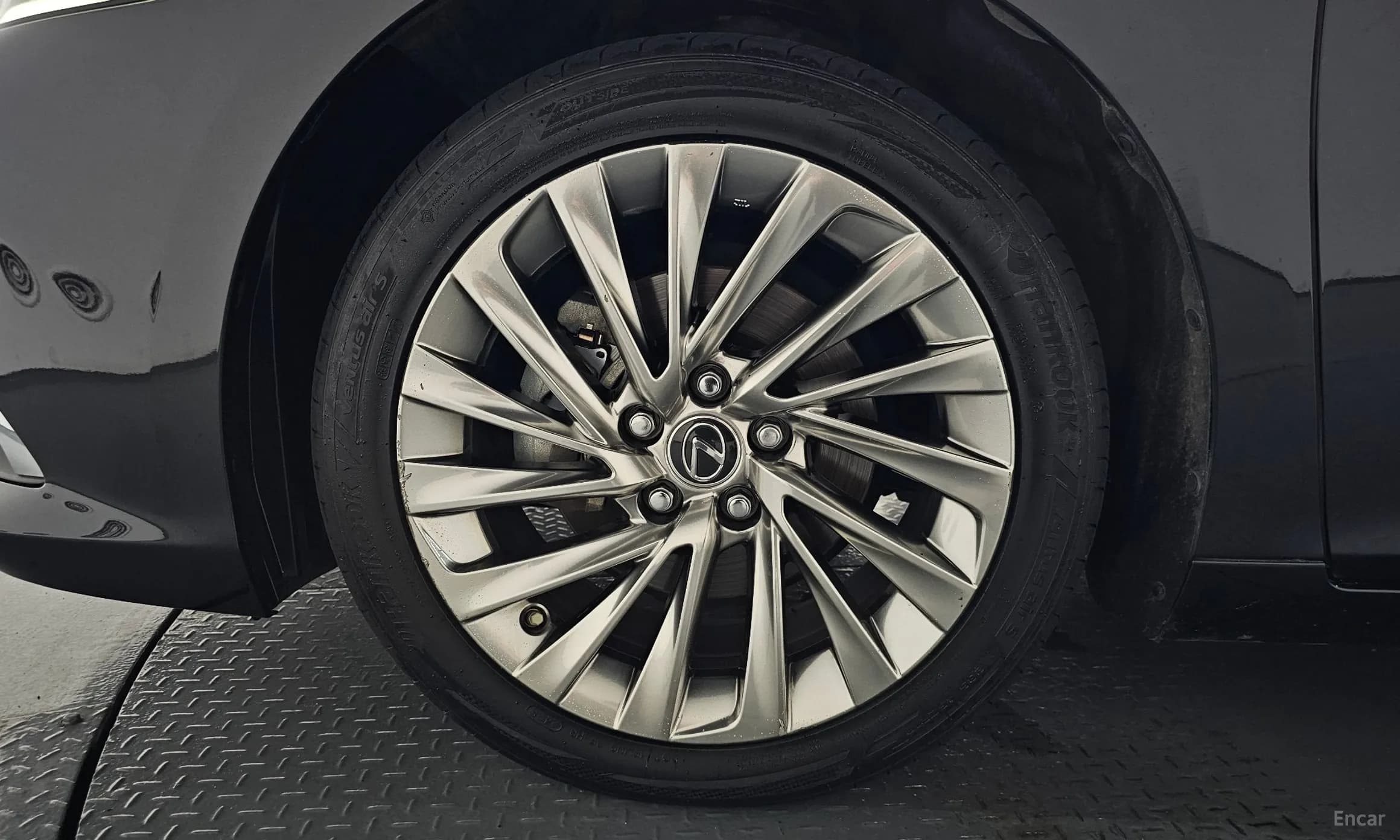 ES300h 7th Generation