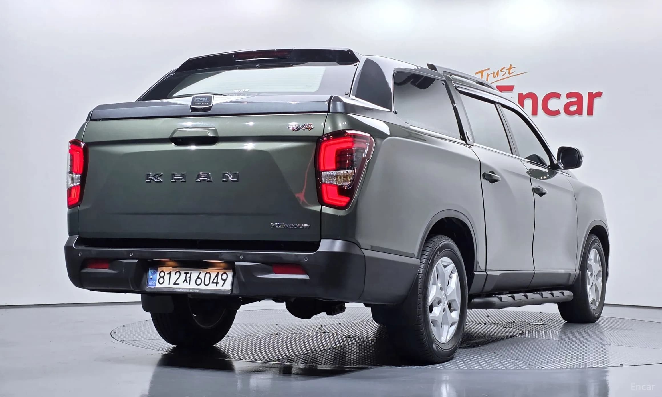 Rexton Sports Khan