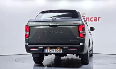 Rexton Sports Khan
