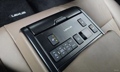 ES300h 7th Generation