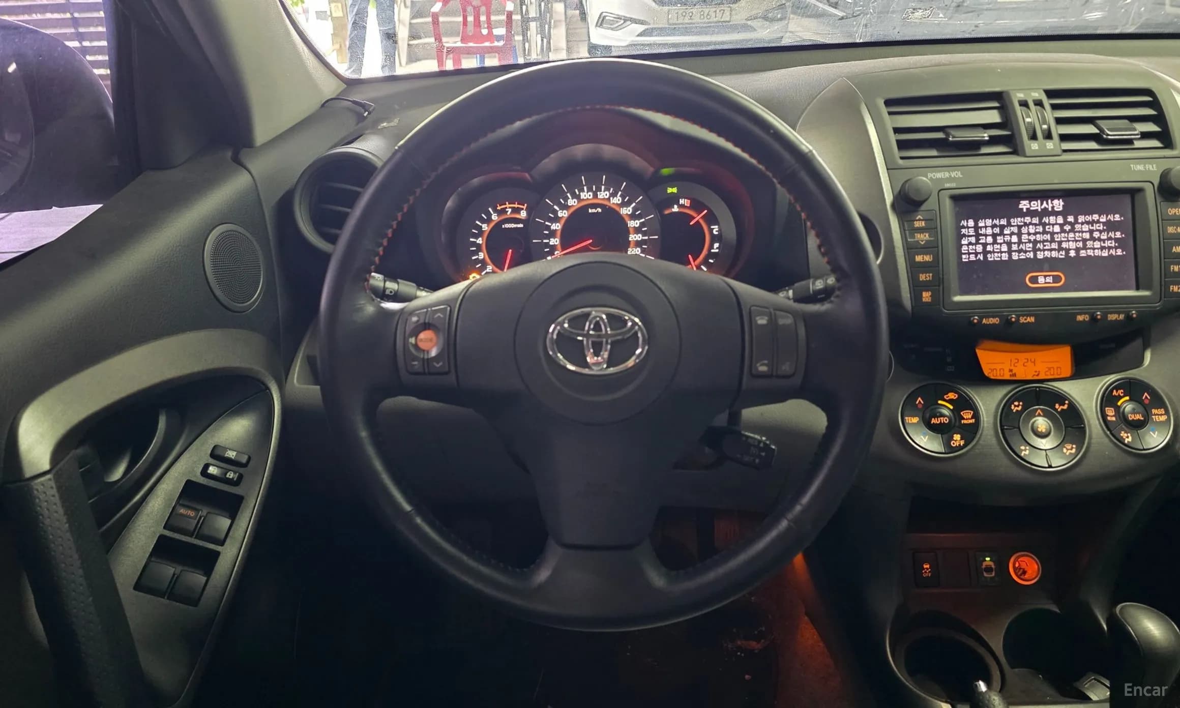 RAV4