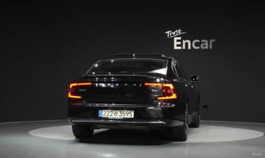 S90