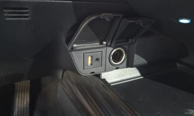 Camry (XV70)