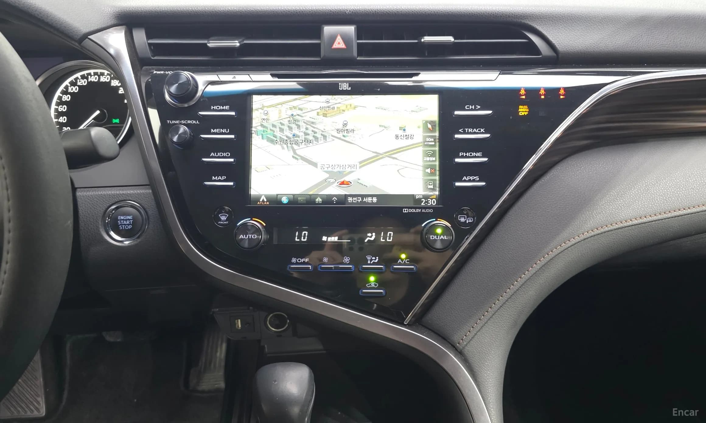 Camry (XV70)