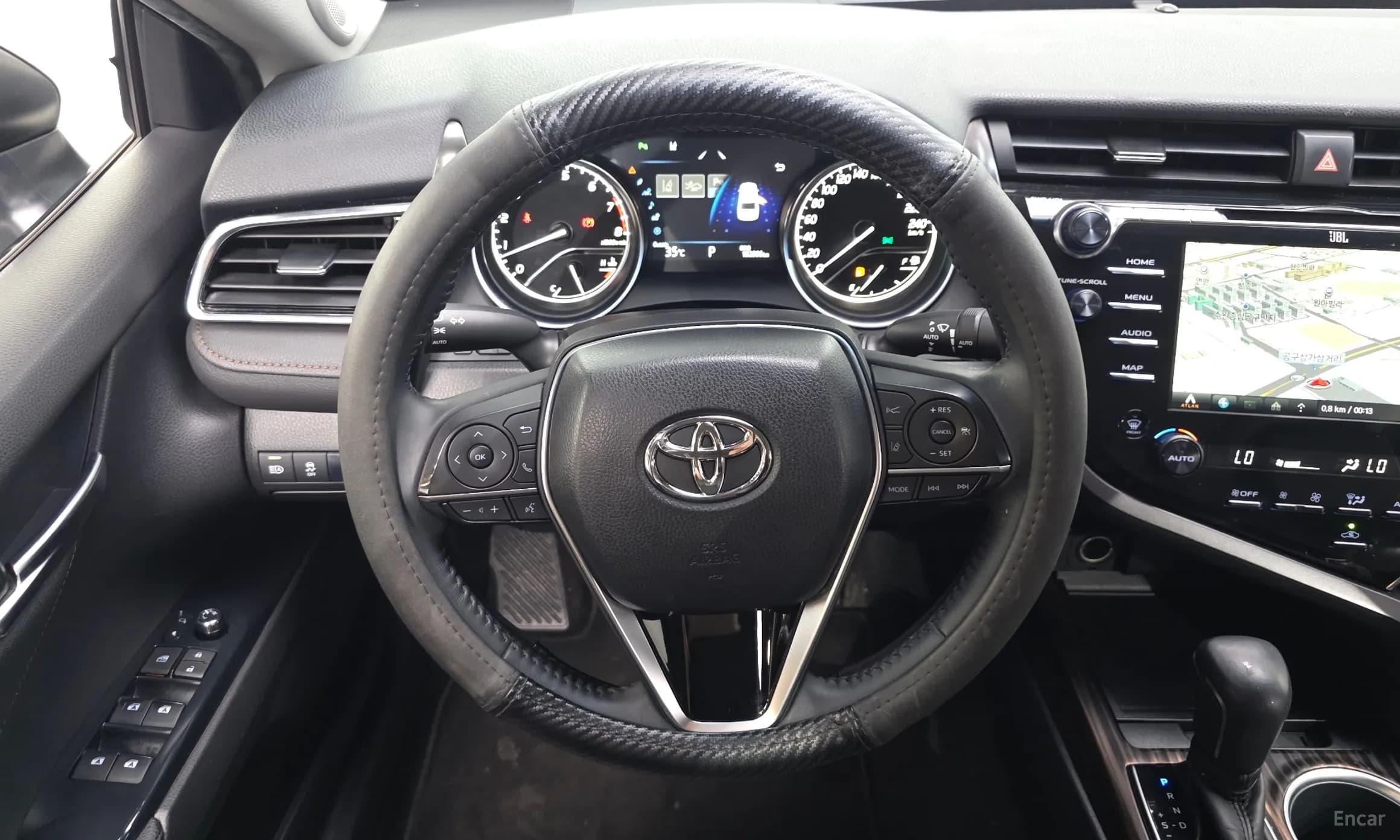 Camry (XV70)