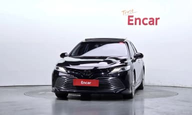 Camry (XV70)