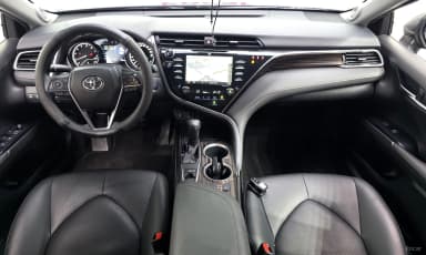 Camry (XV70)
