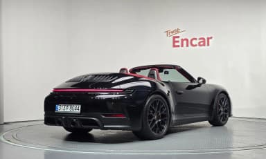 911 (992)