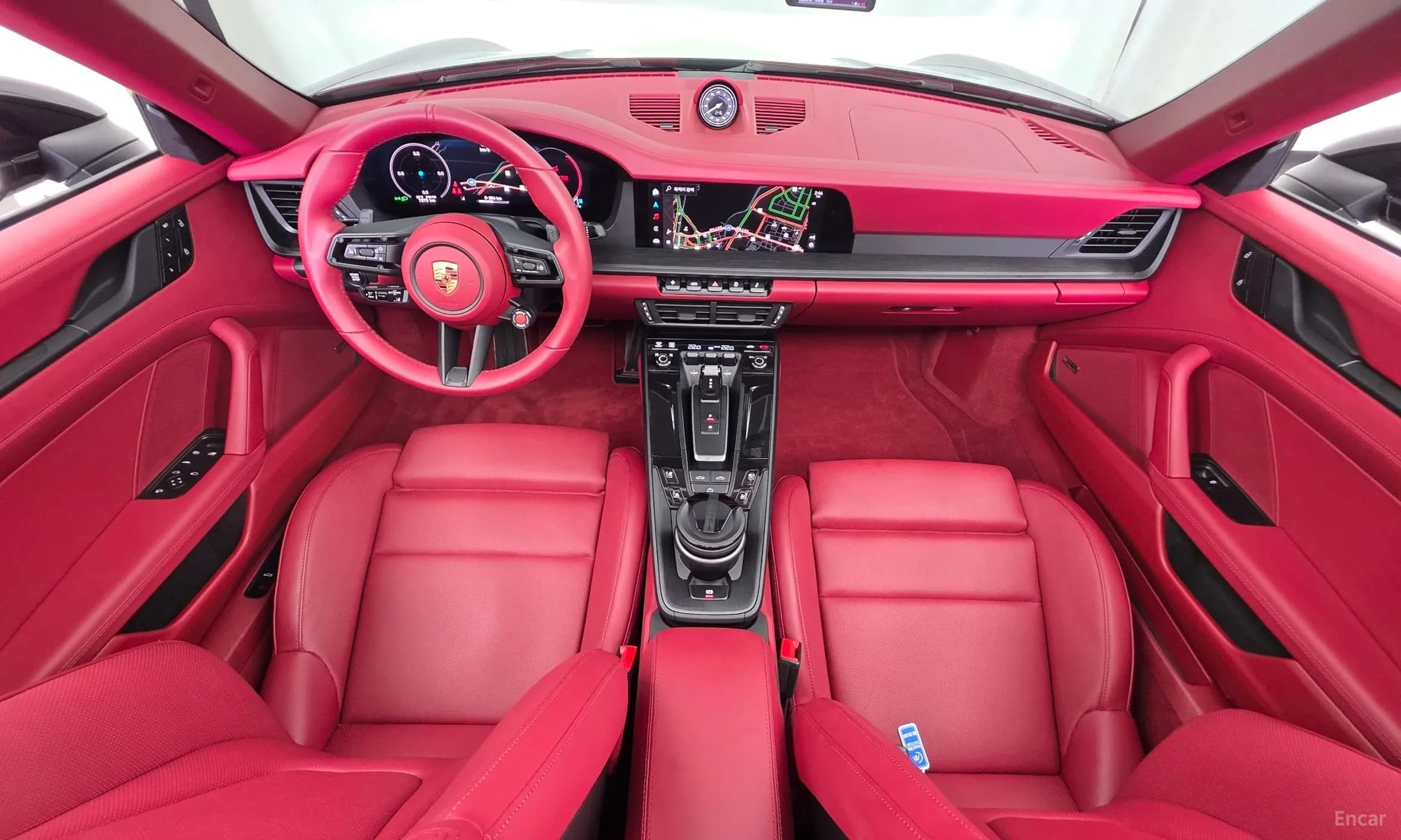 911 (992)