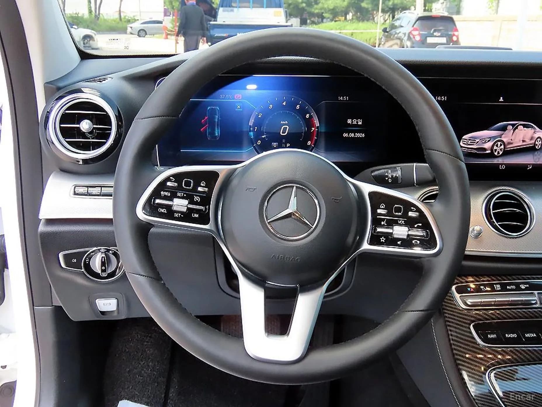 E-Class W213