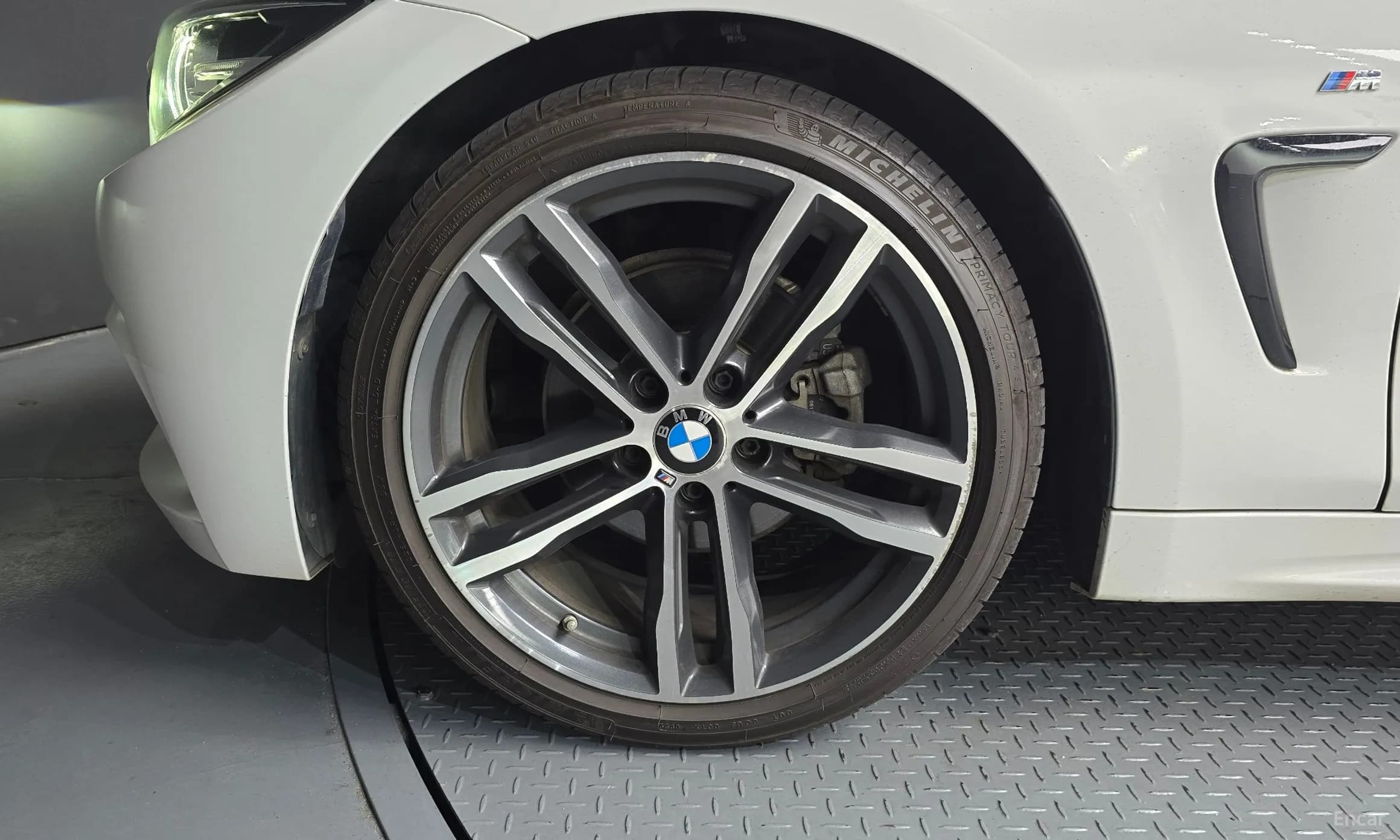 Series 4 (F32)