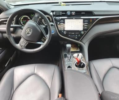 Camry (XV70)
