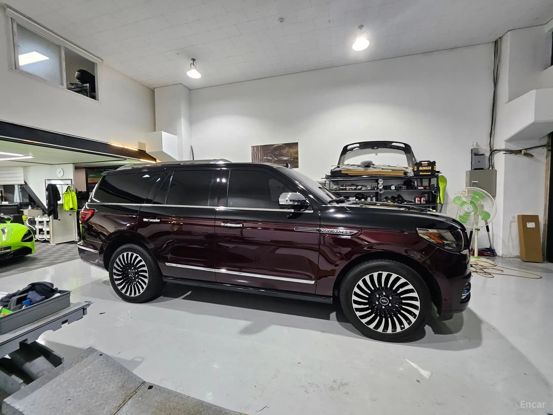 Navigator 4th generation