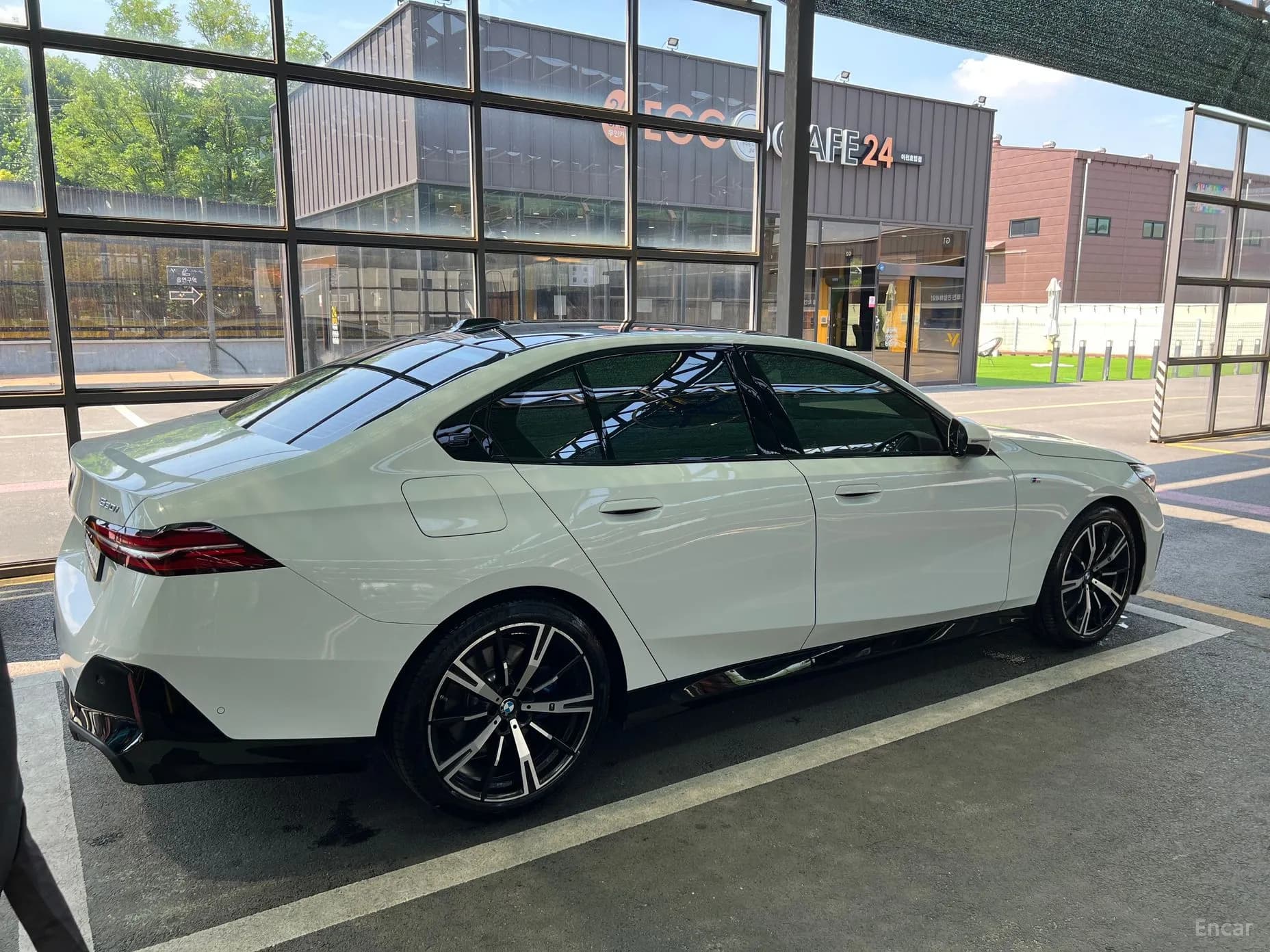 5 Series (G60)