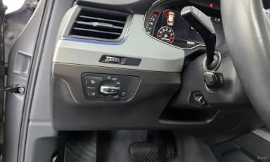 Q7 (4M)