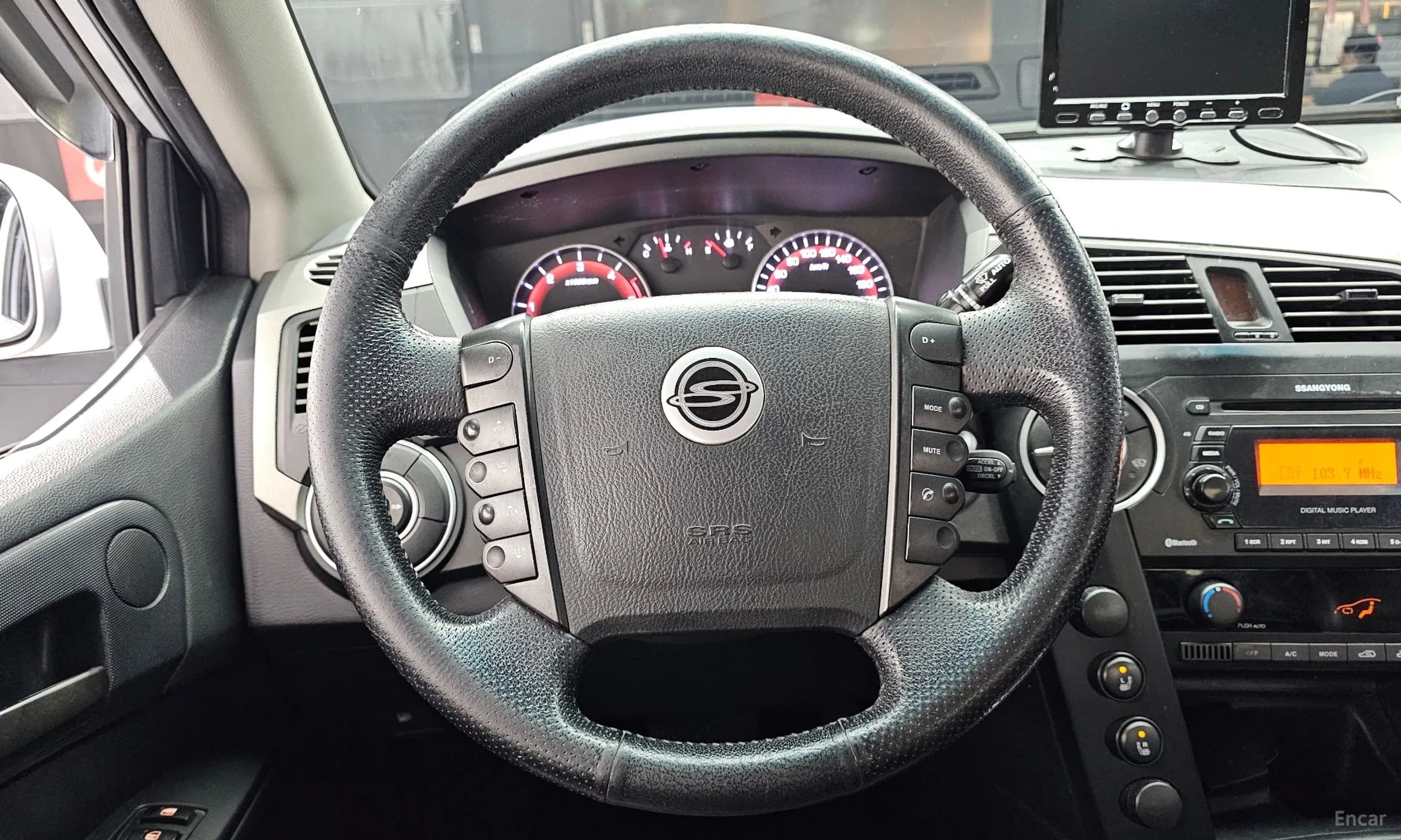 Korando Sports