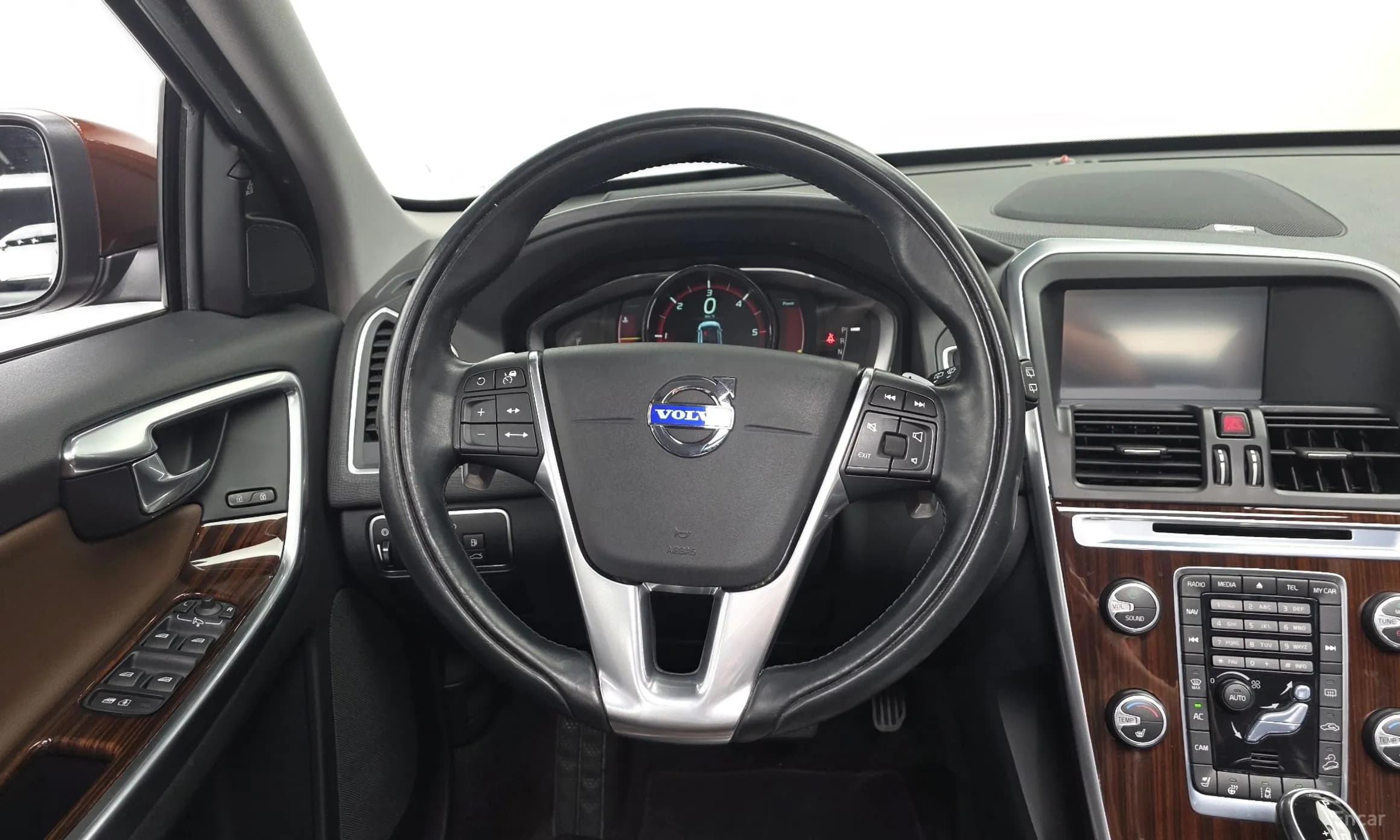 XC60