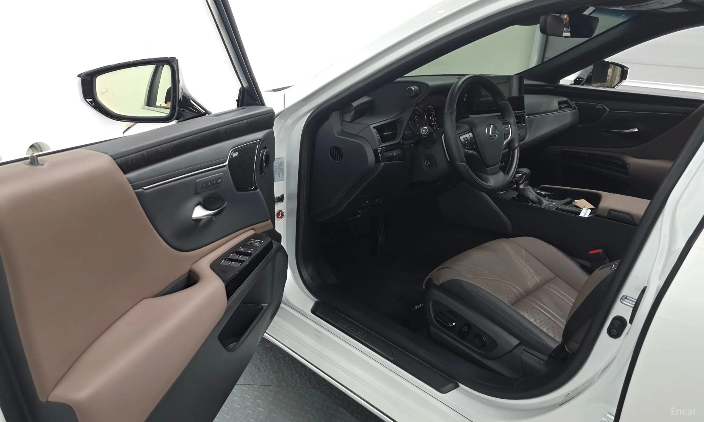 ES300h 7th Generation