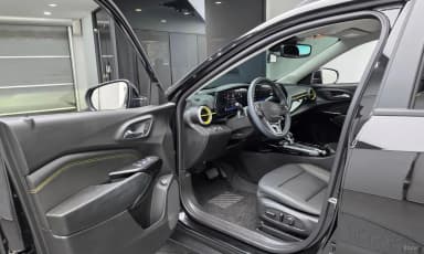Trax Crossover