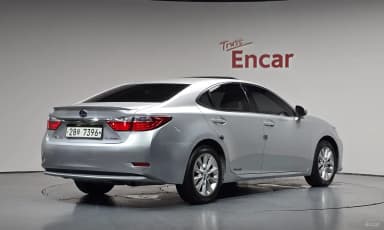 New ES300h
