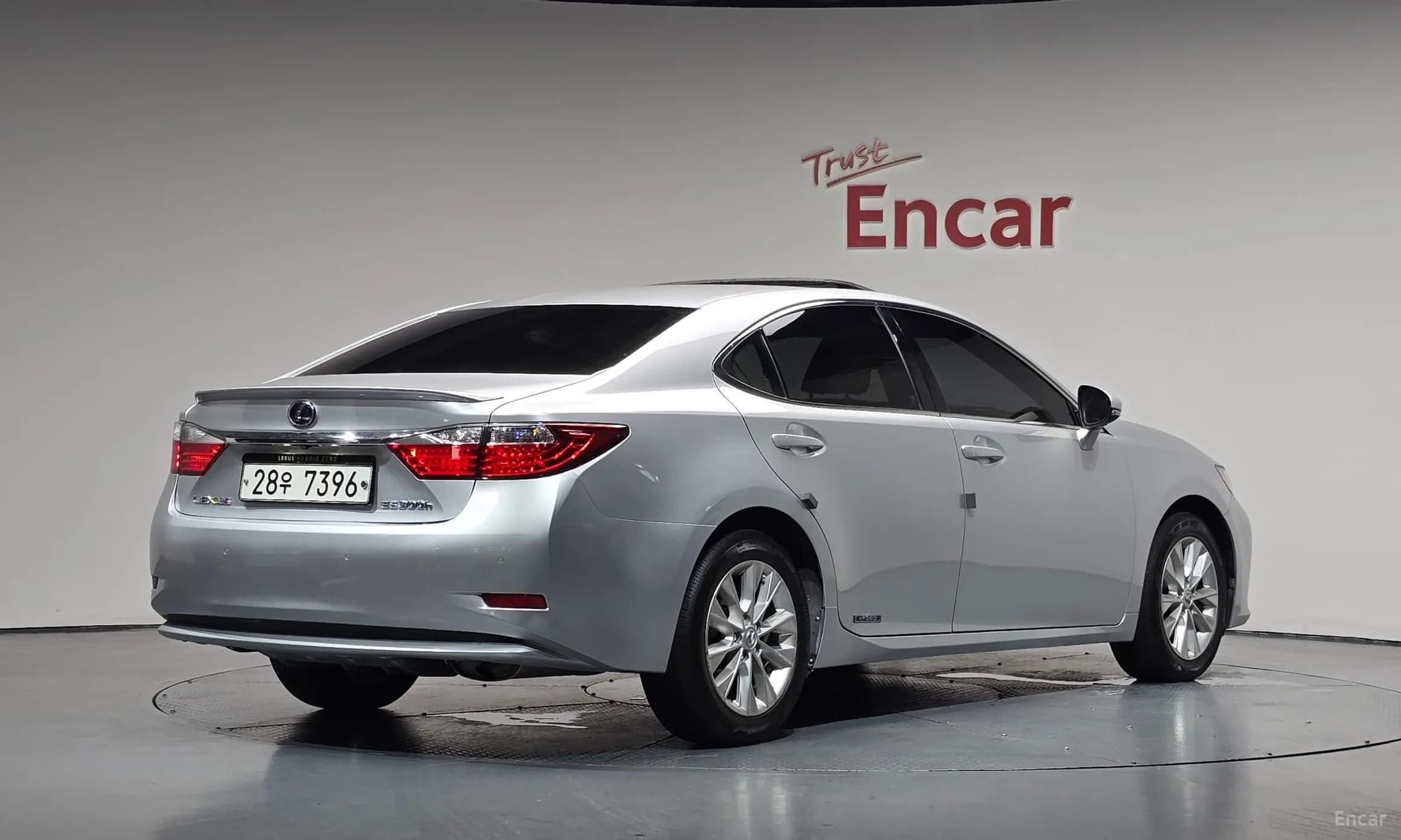 New ES300h