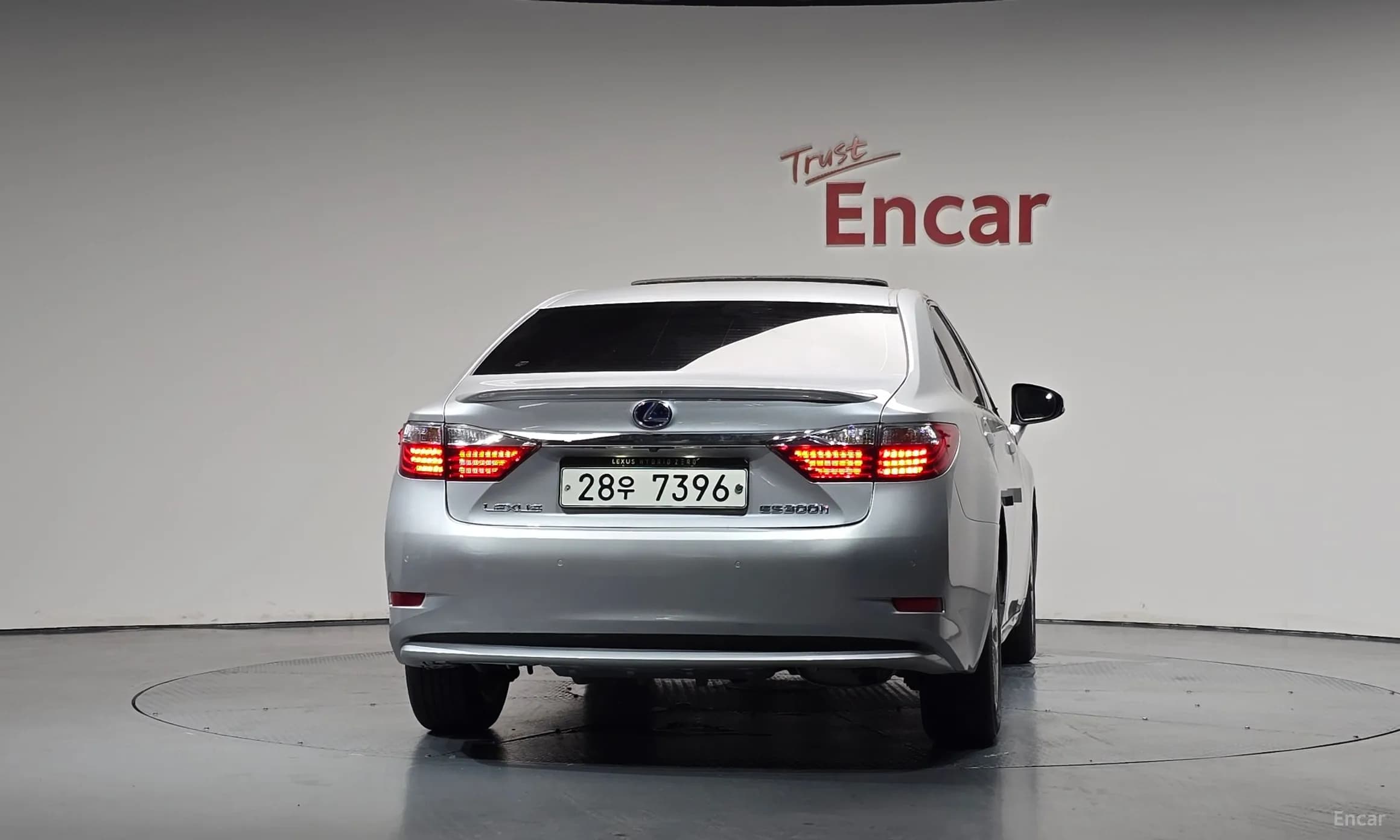 New ES300h