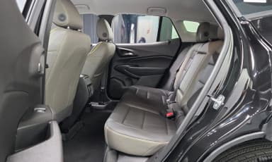 Trax Crossover