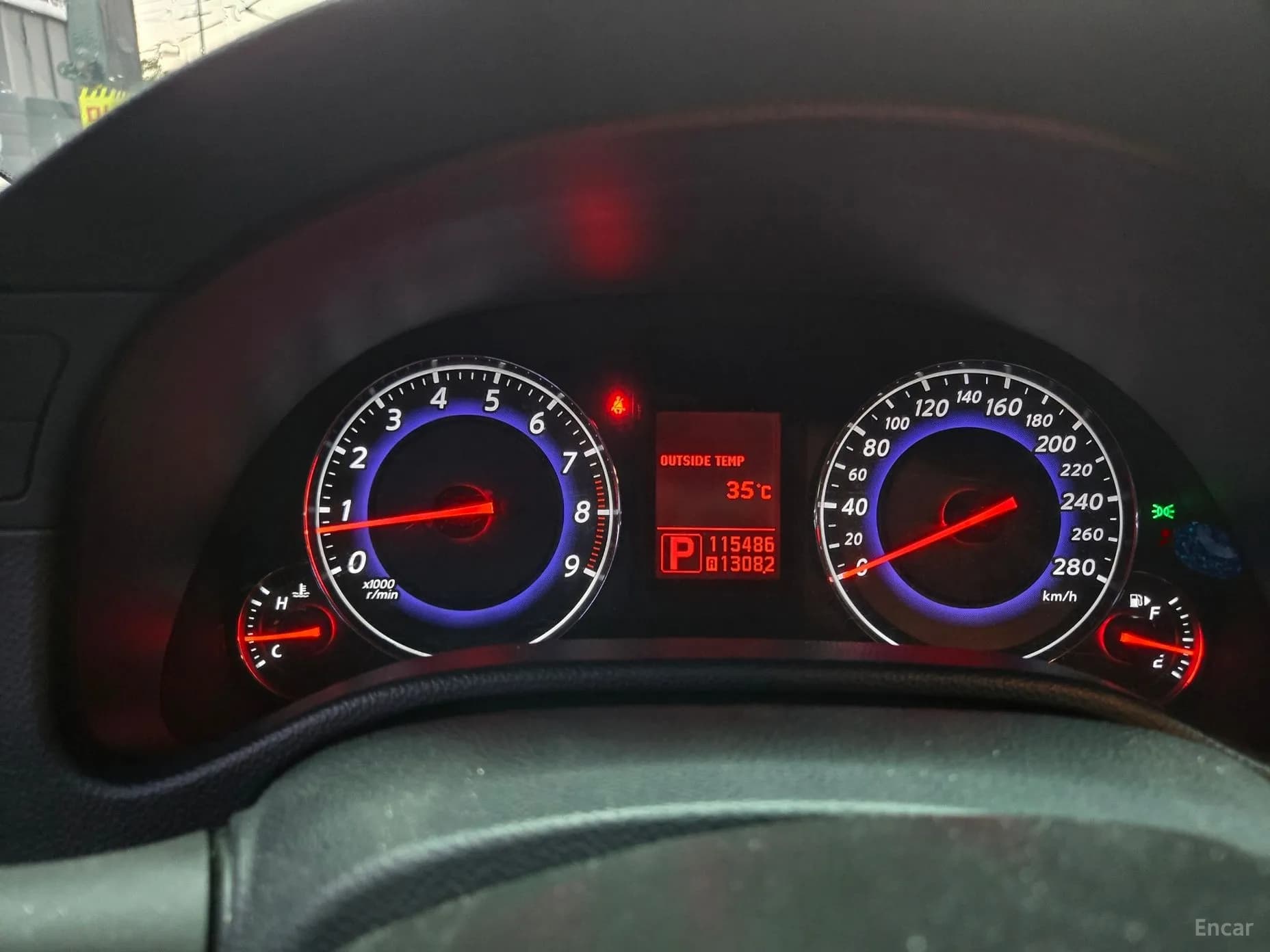 G37
