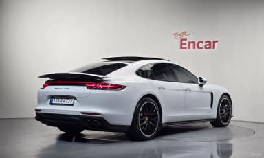 Panamera (971)