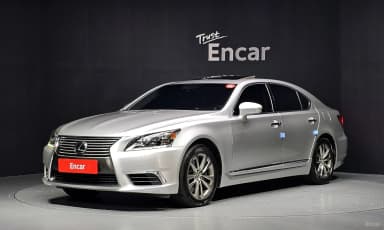 LS460