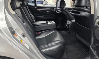 LS460