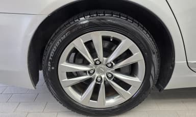 LS460