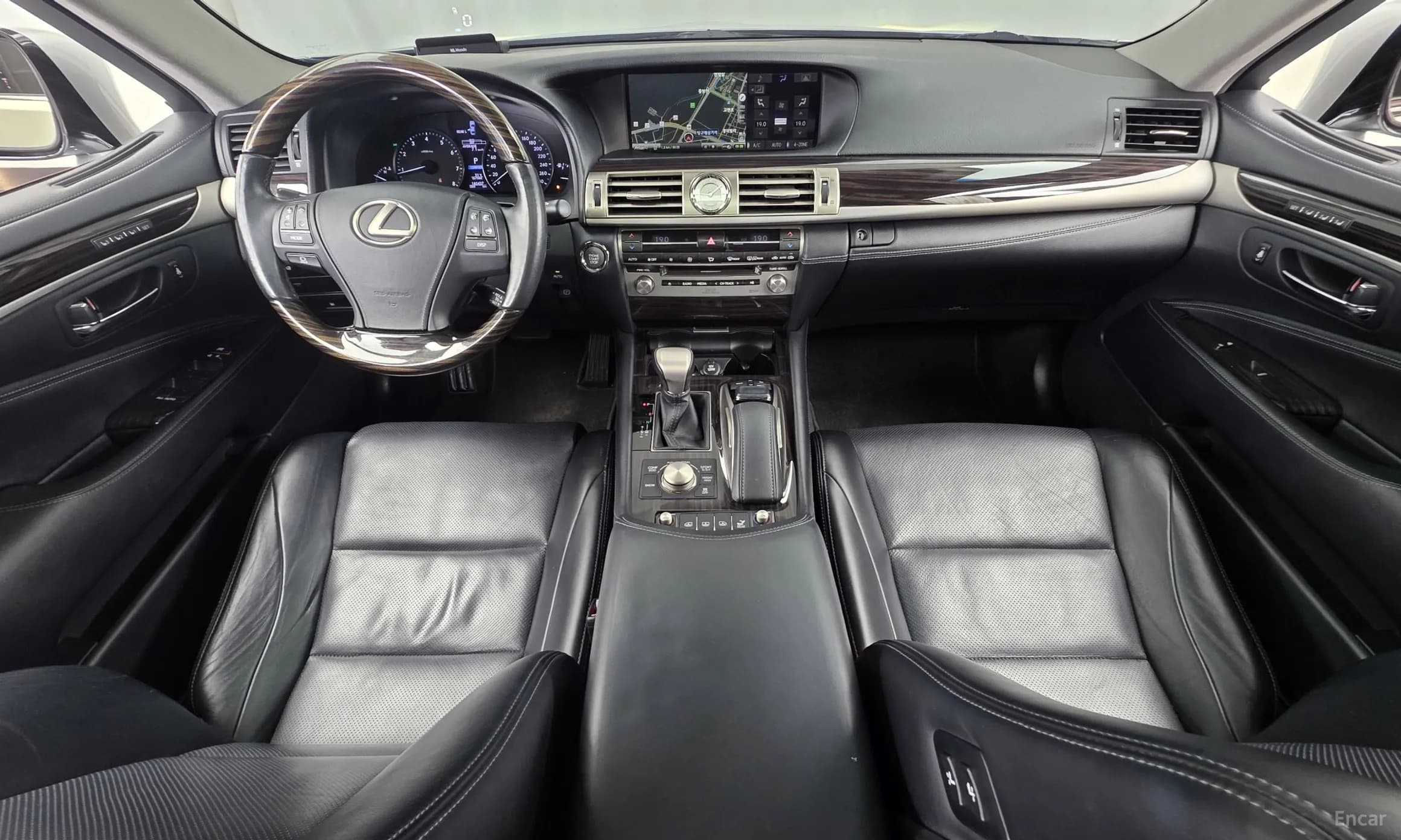 LS460