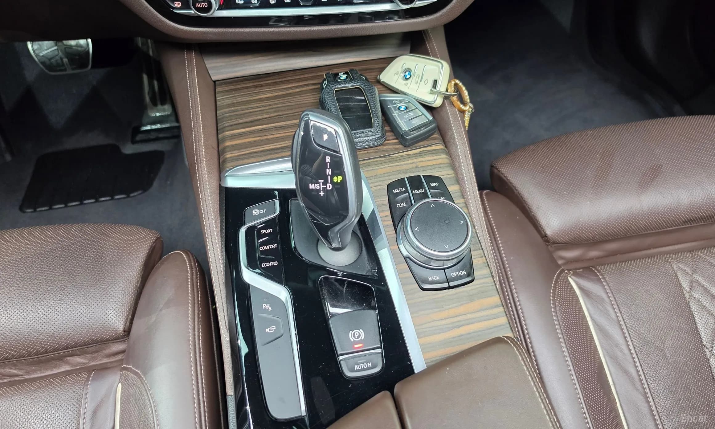 5 Series (G30)