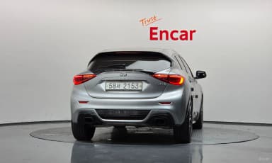 Q30