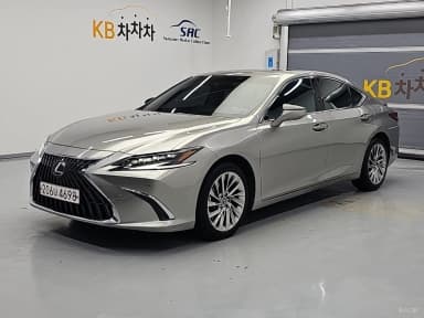 ES300h 7th Generation