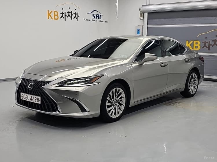 ES300h 7th Generation