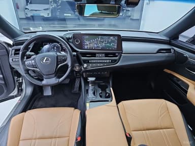 ES300h 7th Generation
